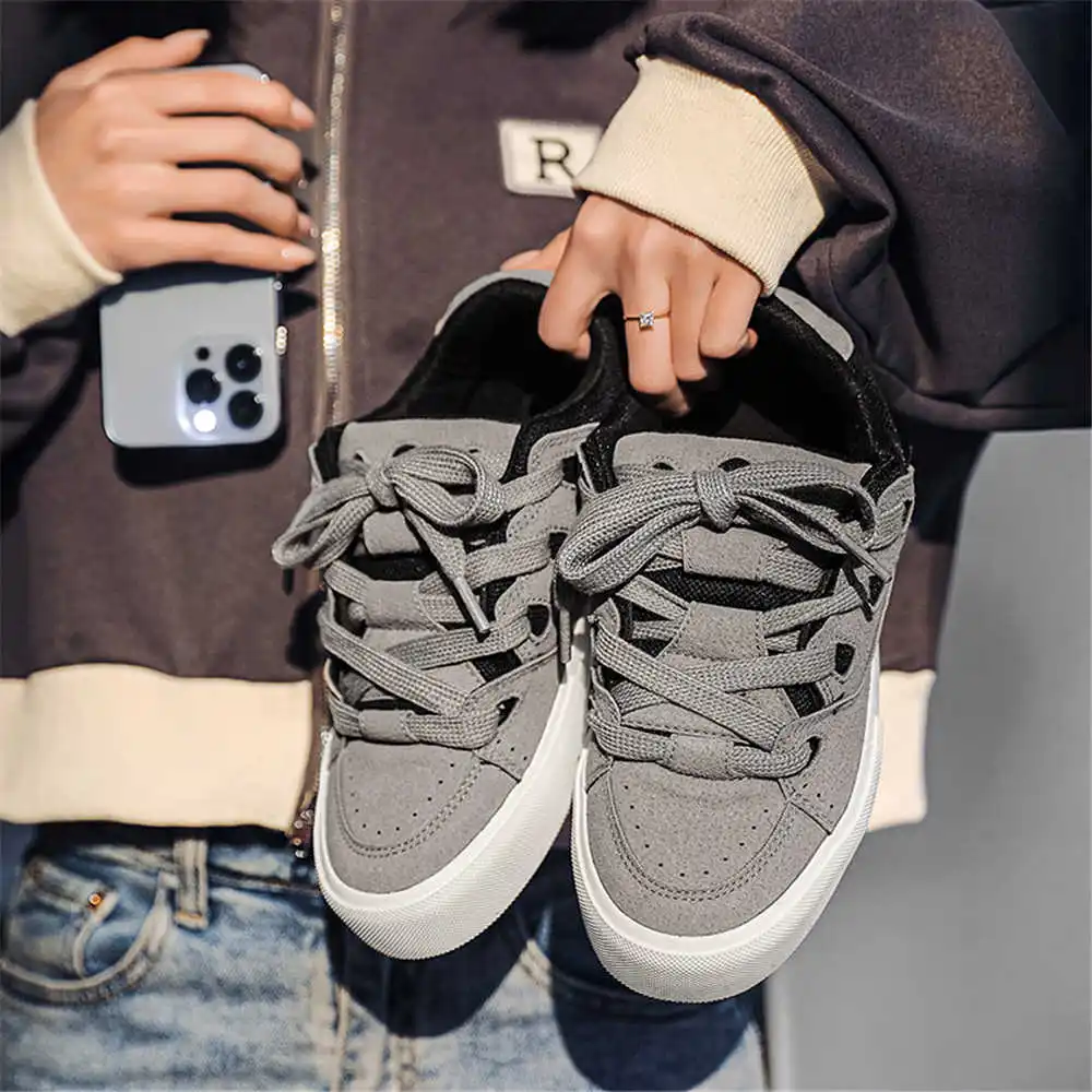 Men'S Grooming Ideas - Sepatu bot krem wanita, dengan tali